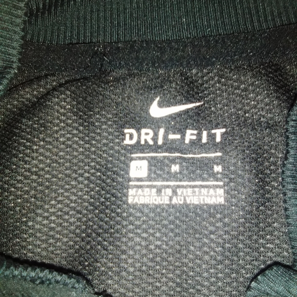 Nike Dri Fit 100% Polyester - Picture 2 of 5